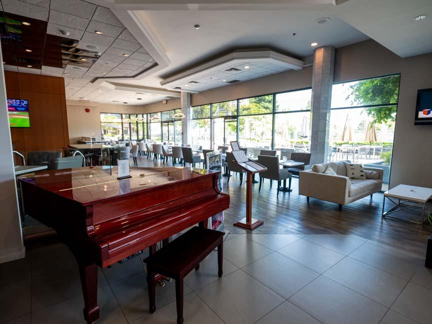 Executive Suites Hotel & Conference Center, Metro Vancouver Бърнаби Екстериор снимка